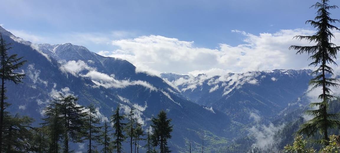 Ishan Log Huts-A Boutique Home Stay Banjār 외부 사진