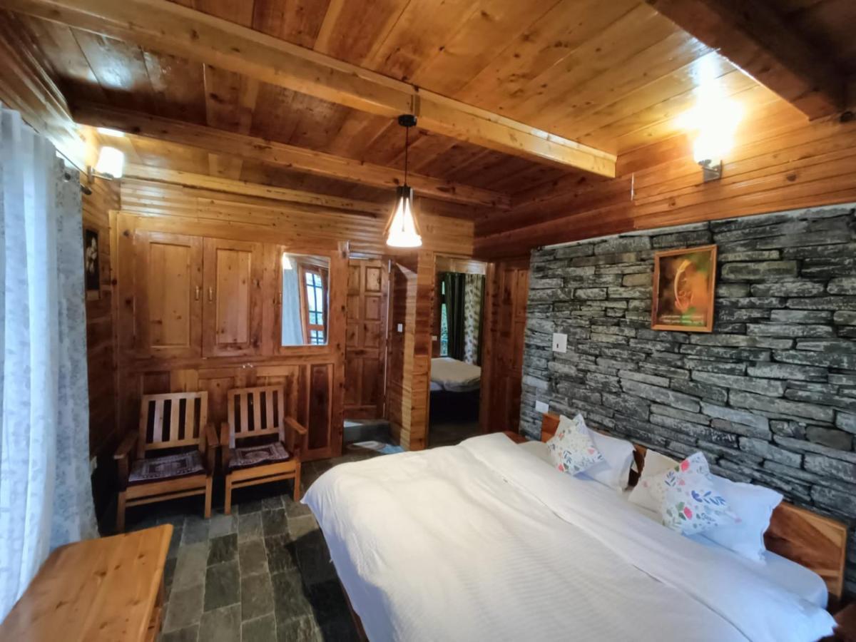 Ishan Log Huts-A Boutique Home Stay Banjār 외부 사진