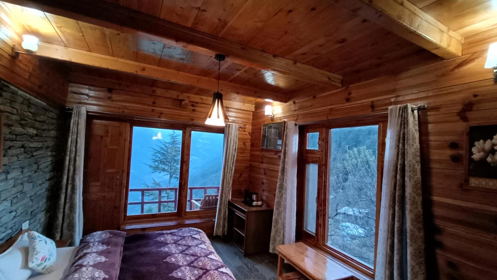 Ishan Log Huts-A Boutique Home Stay Banjār 외부 사진