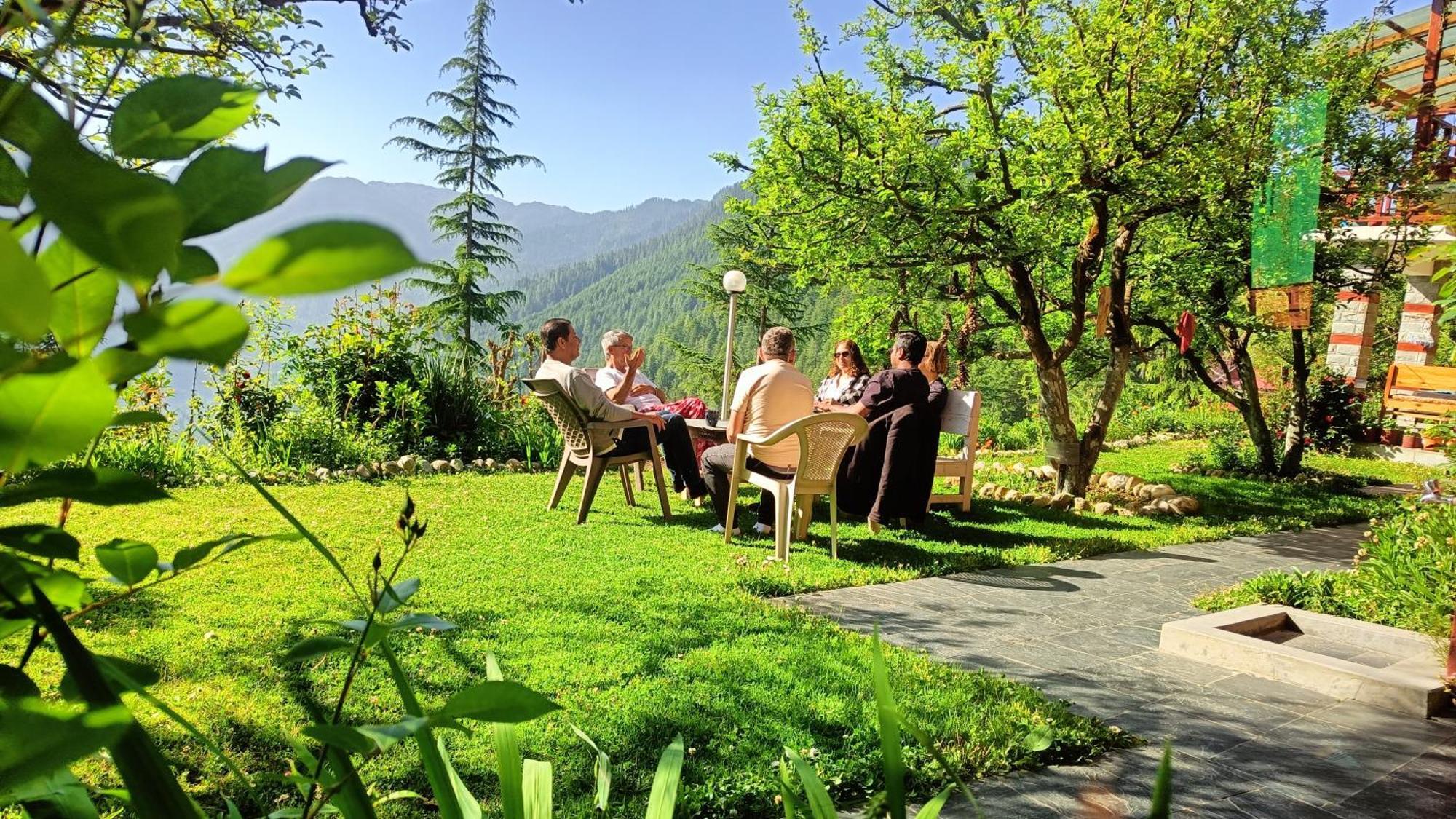 Ishan Log Huts-A Boutique Home Stay Banjār 외부 사진